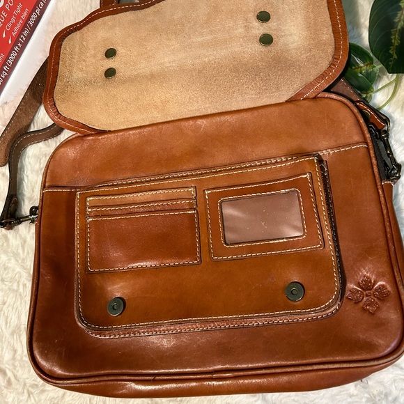 Patricia Nash Leather crossbody bag - Picture 3 of 9
